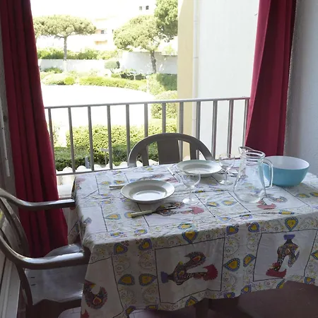 Renove Avec Piscine, Loggia Et Parking - 600m De La Et 200m Du Port - Fr-1-249-357 * Agde