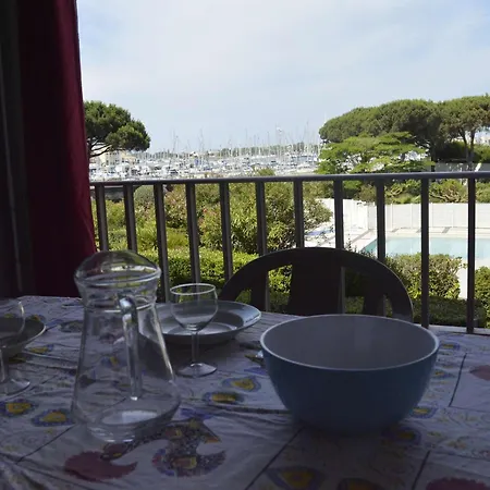 Renove Avec Piscine, Loggia Et Parking - 600m De La Et 200m Du Port - Fr-1-249-357 Apartment *