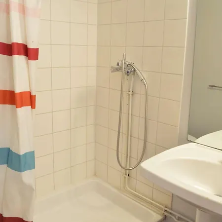 Apartment Renove Avec Piscine, Loggia Et Parking - 600m De La Et 200m Du Port - Fr-1-249-357