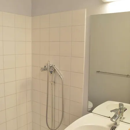 Renove Avec Piscine, Loggia Et Parking - 600m De La Et 200m Du Port - Fr-1-249-357 Apartment